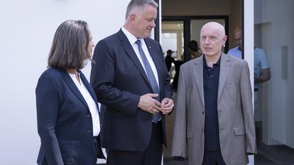 MP Schnieder mit Ulrich van Bebber (KV AW)